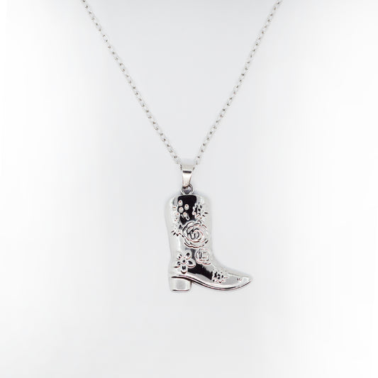 srebrna ogrlica s škornjem – Cowgirl Charm – ChiChi