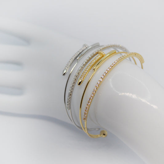 Srebrna in zlata zapestnica Nail It z geometrijskim dizajnom in cirkoni